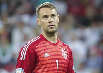 Нойер и Горецка заразились коронавирусом