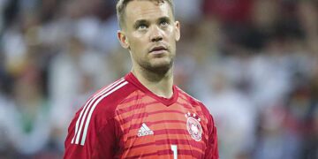 Нойер и Горецка заразились коронавирусом