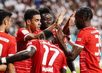 Хакер нашёл баг на сайте «Баварии» и получил футболку с автографом Мюллера