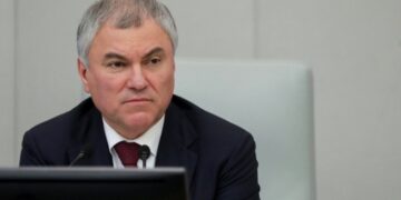 Спикер Госдумы предупредил о наказании для подписавших документ с осуждением РФ при пересечении границы