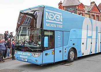 Фанаты напали на автобус «Манчестер Сити» после поражения в АПЛ