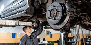 Страховщики попросили разрешить ремонт по ОСАГО подержанными запчастями