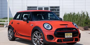 MINI вернет в гамму «механику» в качестве опции