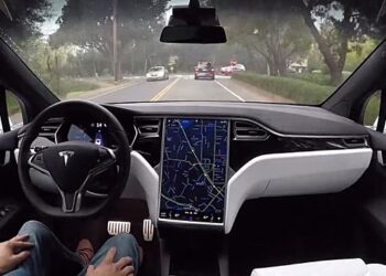 Tesla могут привлечь к уголовной ответственности за «автопилот»