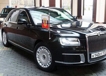 Глава Минтранса Савельев сменил служебную иномарку на Aurus