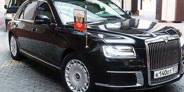 Глава Минтранса Савельев сменил служебную иномарку на Aurus