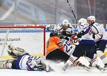 Скорая отказалась забирать хоккеиста с матча МХЛ