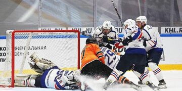 Скорая отказалась забирать хоккеиста с матча МХЛ