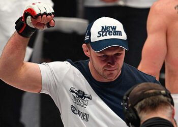 Шлеменко прокомментировал ничейный исход боя против Соузы