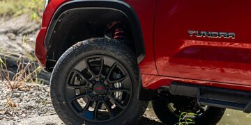 Toyota увеличила дорожный просвет новой Tundra