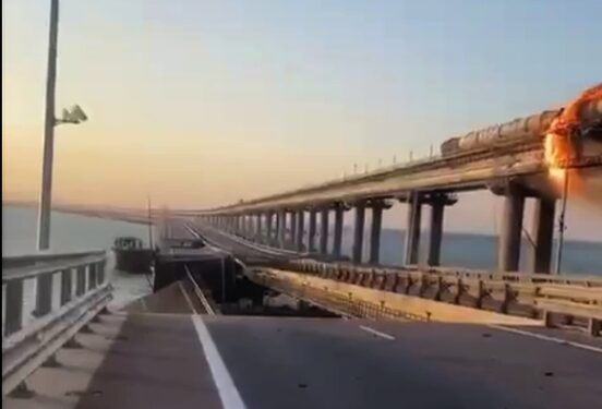 Автомобильное движение по Крымскому мосту восстановлено