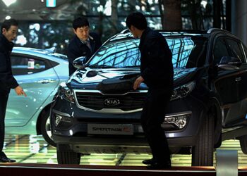 Названы новые лидеры продаж в России среди иномарок