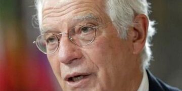 Боррель пообещал уничтожить армию РФ, Белгород и Львов в огне, мирный план Эрдогана так и не озвучен, из Херсона вывезут жителей