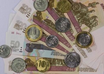 Центробанк: Россияне сняли со счетов почти 500 млрд рублей после объявления частичной мобилизации