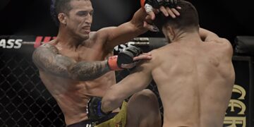 Оливейра прокомментировал поражение Махачеву