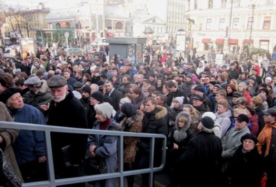 Эксперты дали советы, как выжить в давке и помочь другим