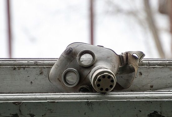 Место падения Су-30 в Иркутске залило токсичным горючим