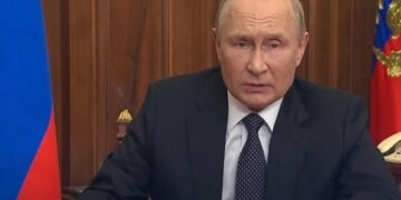 Путин заявил о «массированном ударе высокоточным оружием» по объектам на Украине