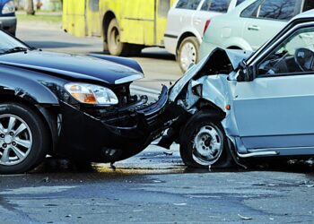 Названы самые рискованные водители