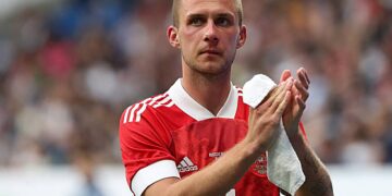 «На надо поливать нас грязью»: Баринов о матче с Узбекистаном