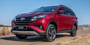 В Россию привезли рамный Toyota Rush