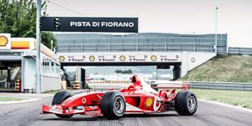 Болид Шумахера продан на аукционе за рекордную сумму