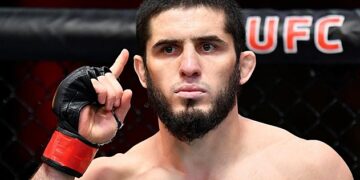 Чемпион UFC Махачев может перейти в полусредний вес