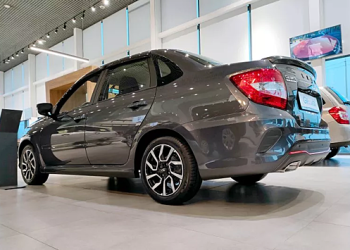 Названы самые выгодные для перепродажи автомобили Lada