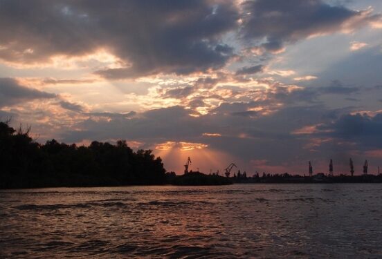 Минобороны РФ сообщило о завершении вывода войск из Херсона