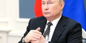 «Не надо, нам хватит»: Путин ответил матери солдата на вопрос о мобилизации