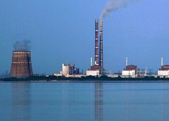 В «Росэнергоатоме» сообщили, что Запорожская АЭС подверглась артудару ВСУ