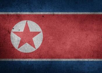 В российском посольстве заявили, что РФ заинтересована в импорте одежды и обуви из Северной Кореи