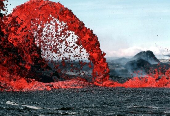 Вулкан Шивелуч на Камчатке готовится к мощному извержению (фото)