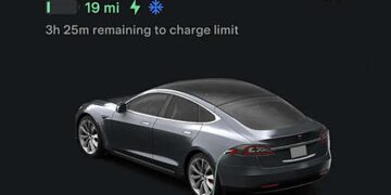 Владелец Tesla из США пожаловался на невозможность зарядки на морозе