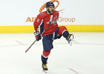 Овечкин забил 803-й гол в НХЛ