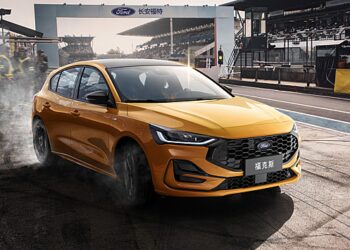 В России начали продавать новые Ford Focus из Китая