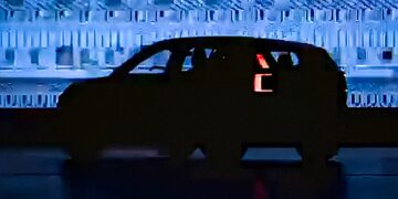 В Volvo раскрыли дату премьеры нового электрического кроссовера