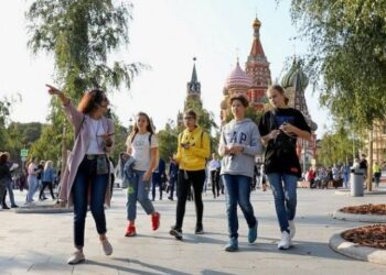 Глава ВЦИОМ заявил о «временном космополитизме» среди молодежи