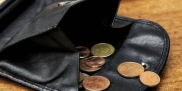 Исследование Webbankir: Каждая вторая российская семья тратит на самое необходимое до половины своего бюджета