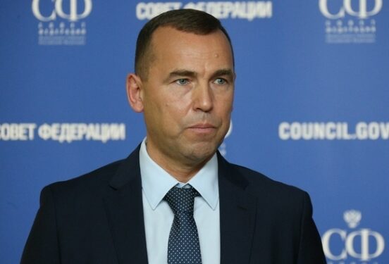 Курганский губернатор назвал причиной депрессий у россиян песни «потомков рабов»