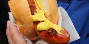 NielsenIQ: Россияне, стремясь сэкономить, отказываются от покупки готовой еды