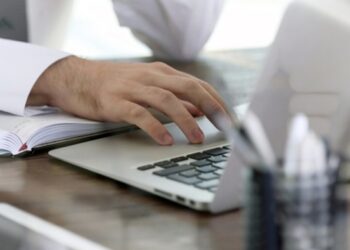 Психолог рассказал, как не упасть духом, если приходится работать с 1 по 9 января