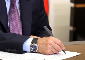 Путин на период проведения спецоперации освободил военных от декларирования доходов и расходов