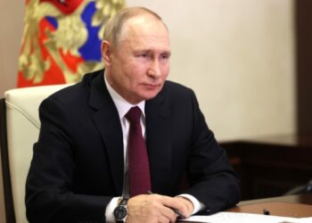 Путин считает финансовую ситуацию в России нормальной