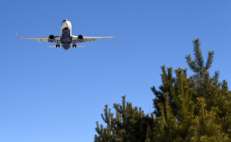 
                    Росавиация продлила запрет полетов в 11 аэропортов на начало 2023 года

                
