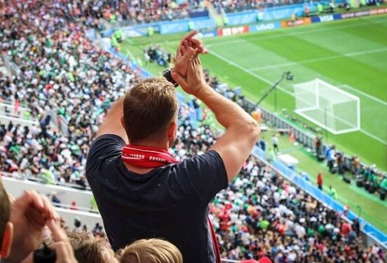 Уйти из УЕФА или не играть совсем?