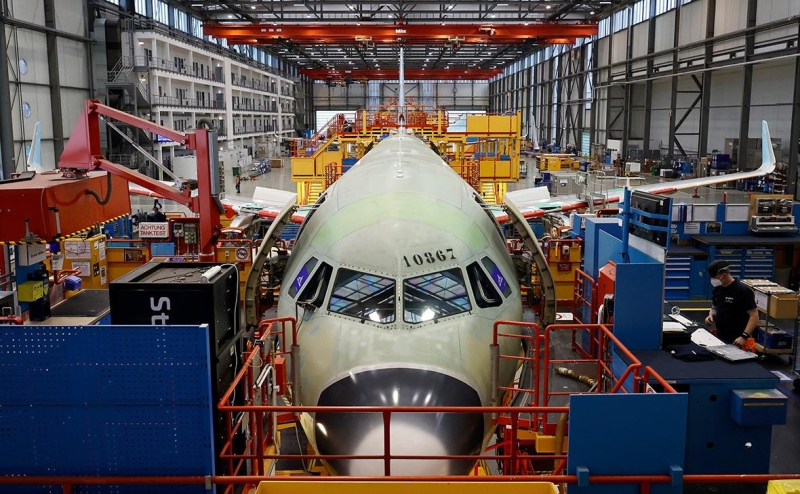 
                    «Ъ» узнал о попытках «Ростеха» вернуть аванс за непоставленные Airbus

                