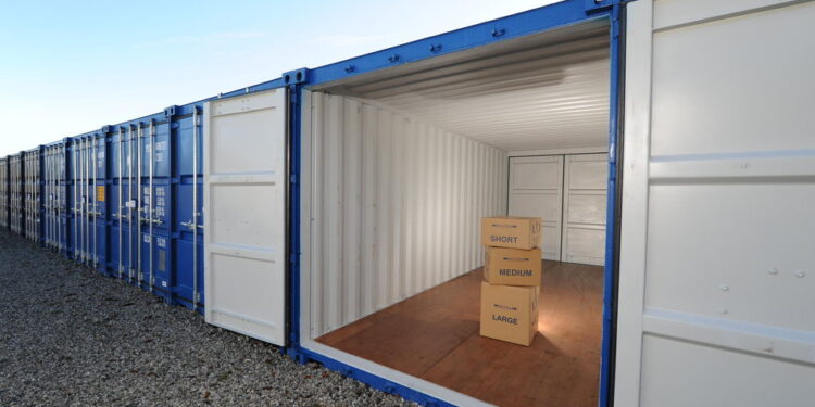 Как арендовать контейнер под склад?