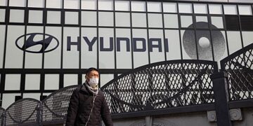 Продажи автомобилей Hyundai в России упали на 66%