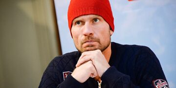 У Костомарова сохраняется сепсис в легких